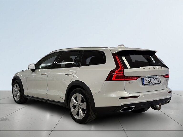 Volvo V60 Cross Country B4 AWD Advanced Navi Pro Edition Drag B-kamera Navi S&V