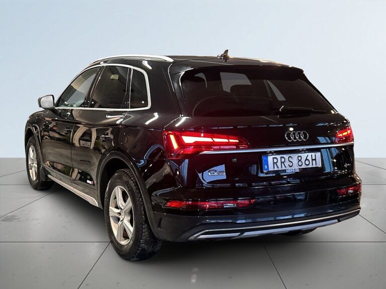 Audi Q5 40 TDI quattro S Tronic Drag/P-Värm/S&V/Kamera/Ny serv.