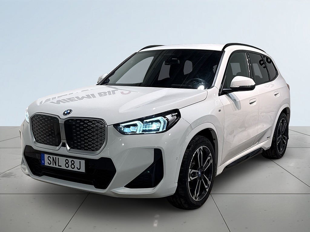BMW X1 xDrive30 M Sport Drag H/K HuD 360° GPS S/V-hjul