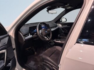 BMW X1 xDrive30 M Sport Drag H/K HuD 360° GPS S/V-hjul – bild 7