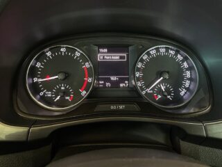Skoda Fabia 1.2 TSI Style S&V/Drag/Psens/Bluetooth/360kr årskatt – bild 17
