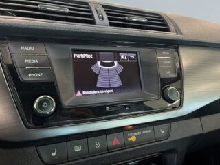 Skoda Fabia 1.2 TSI Style S&V/Drag/Psens/Bluetooth/360kr årskatt – bild 11