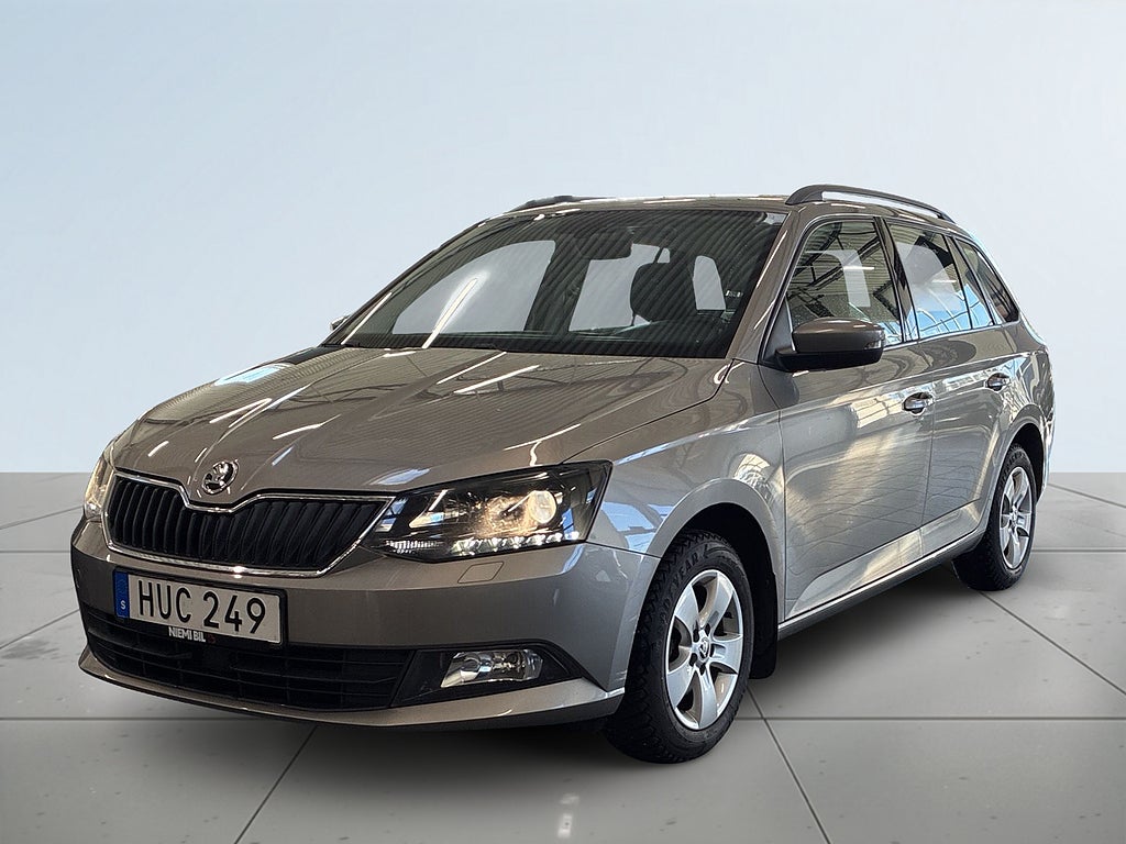 Skoda Fabia 1.2 TSI Style S&V/Drag/Psens/Bluetooth/360kr årskatt