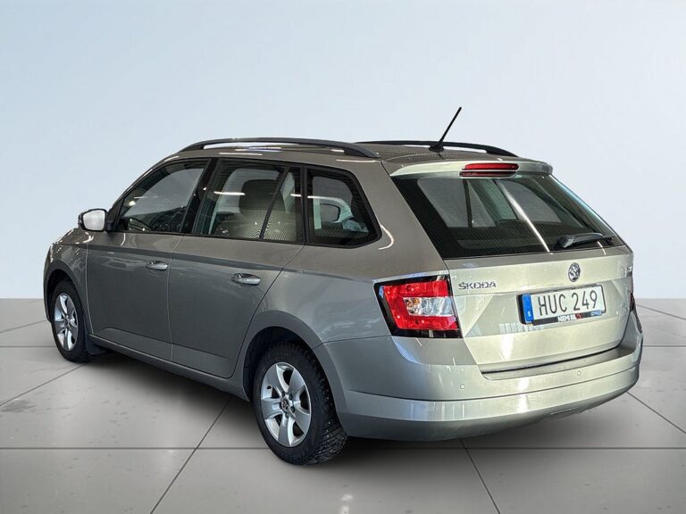 Skoda Fabia 1.2 TSI Style S&V/Drag/Psens/Bluetooth/360kr årskatt