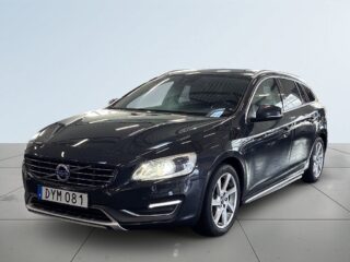 Volvo V60 D4 AWD Summum Business Edition S&V/Drag/Dvärm/Skinn/BT – bild 16