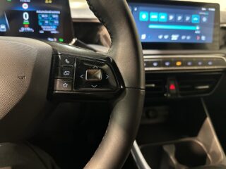 MG 3 Hybrid+ Luxury Carplay KAMPANJ 0,99% RÄNTA Pvärm/360 – bild 20