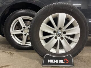 Volkswagen Sharan 7-sits 2.0 TDI 4M Värmare Kamera Drag Psens S&V-hjul – bild 18