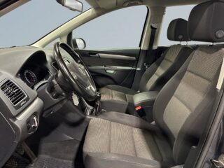 Volkswagen Sharan 7-sits 2.0 TDI 4M Värmare Kamera Drag Psens S&V-hjul – bild 7