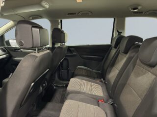 Volkswagen Sharan 7-sits 2.0 TDI 4M Värmare Kamera Drag Psens S&V-hjul – bild 13