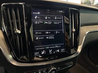 Volvo V60 T8 TwinEngine AWD Inscription S&V/Drag/B&W/360kam/Skinn – bild 18