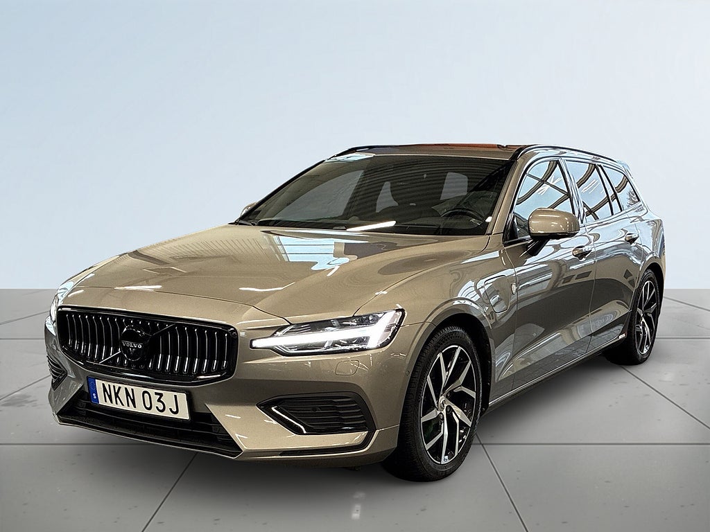 Volvo V60 T8 TwinEngine AWD Inscription S&V/Drag/B&W/360kam/Skinn