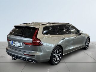 Volvo V60 T8 TwinEngine AWD Inscription S&V/Drag/B&W/360kam/Skinn – bild 6