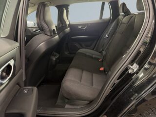 Volvo V60 B4 Geartronic Momentum Advanced SE Kamera/Dvärm/Carplay – bild 13