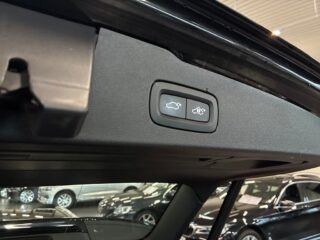 Volvo V60 B4 Geartronic Momentum Advanced SE Kamera/Dvärm/Carplay – bild 17