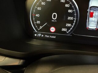 Volvo V60 B4 Geartronic Momentum Advanced SE Kamera/Dvärm/Carplay – bild 18