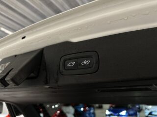 Volvo V60 Recharge T6 AWD Inscription Drag Elbaklucka GPS SoV – bild 20