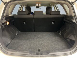 Toyota Auris Hybrid e-CVT Active Motorvärmare B-kamera Kamkedja S&V – bild 12