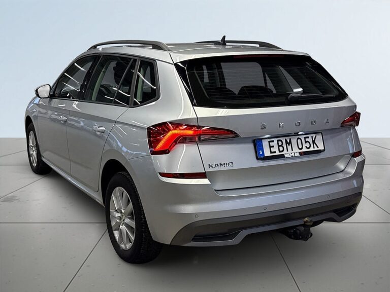 Skoda Kamiq 1.0 TSI Ambition Nyservad/Kamera/Drag/S&V-däck/Mvärmare