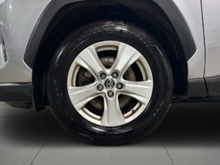 Toyota RAV4 Hybrid AWD-i E-CVT Mvärm Kamera LED-ramp S/V-hjul – bild 14