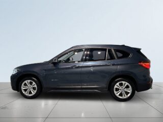 BMW X1 xDrive20d Sport Kamera Drag Mvärm Rattvärme S/V-hjul – bild 4