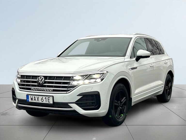 Volkswagen Touareg V6 AWD Drag/SoV-Däck/360/HuD/Värmare/Elstol/Rattvärme