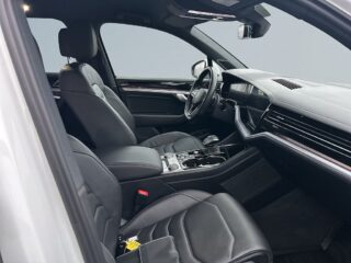 Volkswagen Touareg V6 AWD Drag/SoV-Däck/360/HuD/Värmare/Elstol/Rattvärme – bild 10