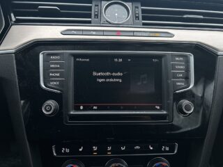 Volkswagen Passat Sportscombi 2.0 TDI 4Motion GT Dragkrok/Nav/SoV-däck – bild 15