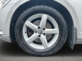 Volkswagen Passat Sportscombi 2.0 TDI 4Motion GT Dragkrok/Nav/SoV-däck – bild 14