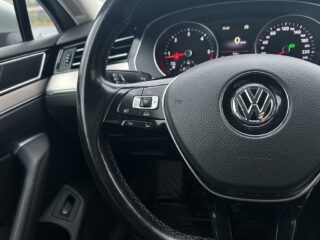 Volkswagen Passat Sportscombi 2.0 TDI 4Motion GT Dragkrok/Nav/SoV-däck – bild 19
