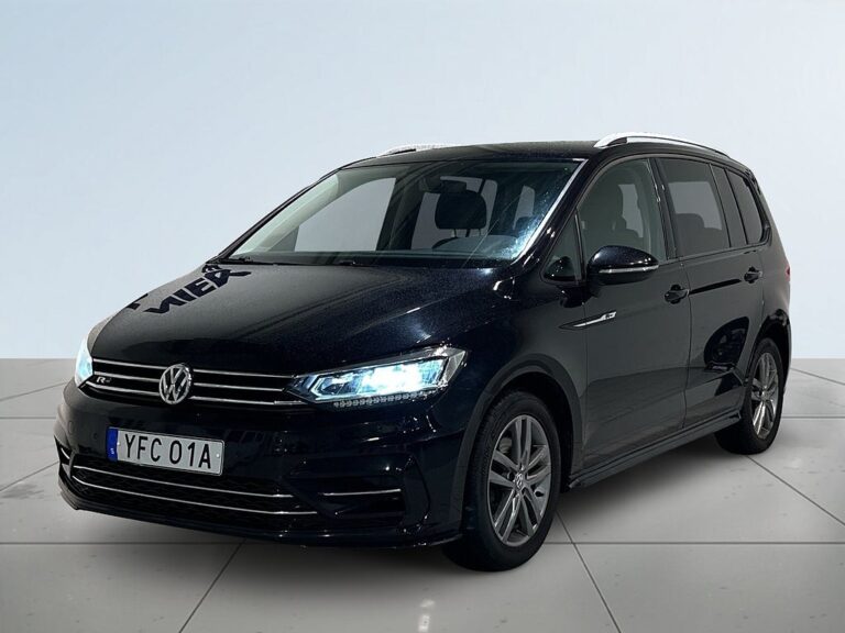 Volkswagen Touran 7-sits 1.5 TSI R Line Dragkrok Backkamera Psens GPS SoV