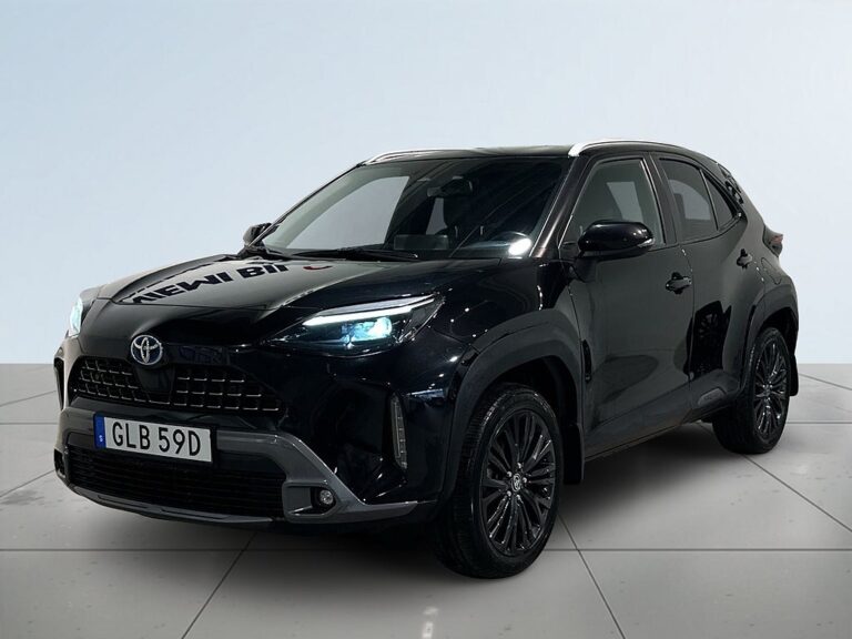 Toyota Yaris Cross Hybrid AWD-i e-CVT 1-Ägare Adventure Kamera Psens SoV