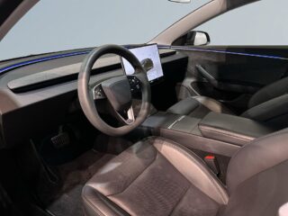 Tesla Model 3 Long Range AWD Premium Värmepump Kamera Pano SoV MOMS – bild 9