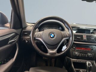 BMW X1 xDrive20d Steptronic Sport Line MoK/S&V-hjul – bild 9