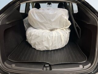 Tesla Model Y Performance Drag Kamera Värmepump Pano – bild 12