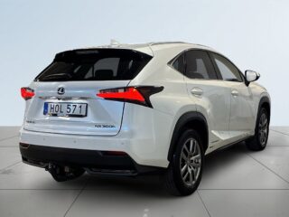 Lexus NX300h 2.5 AWD E-CVT Executive Drag Kamera Rattvärme Psens S&V – bild 6