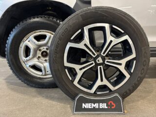 Dacia Duster 1.2 TCe 4×4 Drag Värmare Kamera Psens S&V-hjul – bild 19