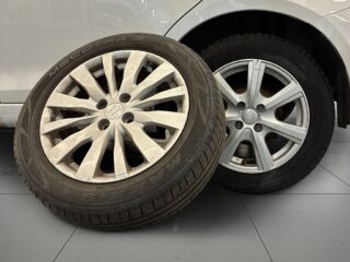 Suzuki Swift 5-dörrar 1.3 DDiS DOHC 16V S&V-hjul/M&K-värm/Kamera – bild 14
