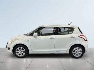 Suzuki Swift 5-dörrar 1.3 DDiS DOHC 16V S&V-hjul/M&K-värm/Kamera – bild 4