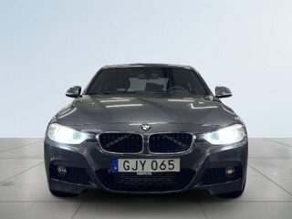 BMW 320d xDrive M Performance M Sport S&V-hjul/Navi/Drag/HiFi – bild 2