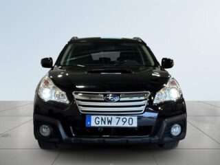 Subaru Outback 2.0 4WD Lineartronic Business Värmare Drag Kamera – bild 2
