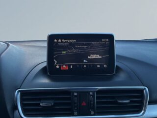 Mazda 3 Optimum BOSE/HuD/SoV-Däck/Elstol/Värmare/Psensorer/Navi – bild 15