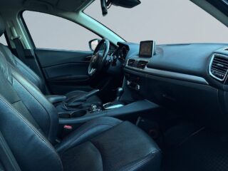 Mazda 3 Optimum BOSE/HuD/SoV-Däck/Elstol/Värmare/Psensorer/Navi – bild 10