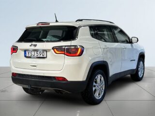 Jeep Compass 1.4 4WD 170hk Drag Mvärm Psens Carplay S/V-hjul – bild 16