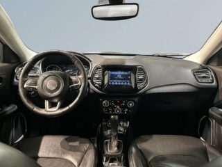 Jeep Compass 1.4 4WD 170hk Drag Mvärm Psens Carplay S/V-hjul – bild 18