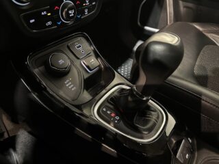 Jeep Compass 1.4 4WD 170hk Drag Mvärm Psens Carplay S/V-hjul – bild 9