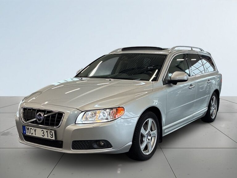 Volvo V70 D5 AWD SummumS&V/Drag/Dvärm/Glaslucka/Kamera/Fullservad