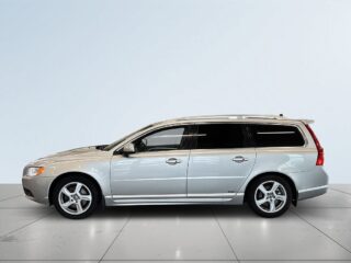 Volvo V70 D5 AWD SummumS&V/Drag/Dvärm/Glaslucka/Kamera/Fullservad – bild 4