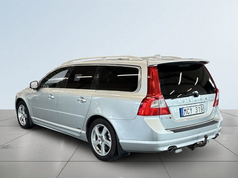 Volvo V70 D5 AWD SummumS&V/Drag/Dvärm/Glaslucka/Kamera/Fullservad