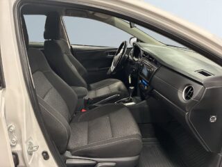 Toyota Auris Touring Sports 1.6 Ed Feel Kamera/Drag/Mvärm/S&V-däck – bild 10