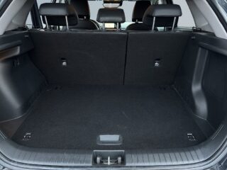 Hyundai Kona 64 kWh Essential Drag/SoV-Däck/KRELL/Elstol/Rattvärm – bild 12